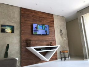 Casa com piscina itamambuca